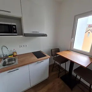 Hotel apartamentowy Lenau, Hanower